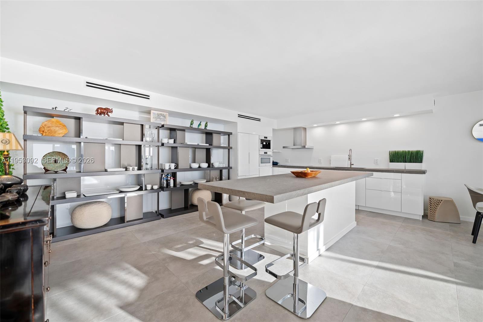 1 Grove Isle Dr # A1106