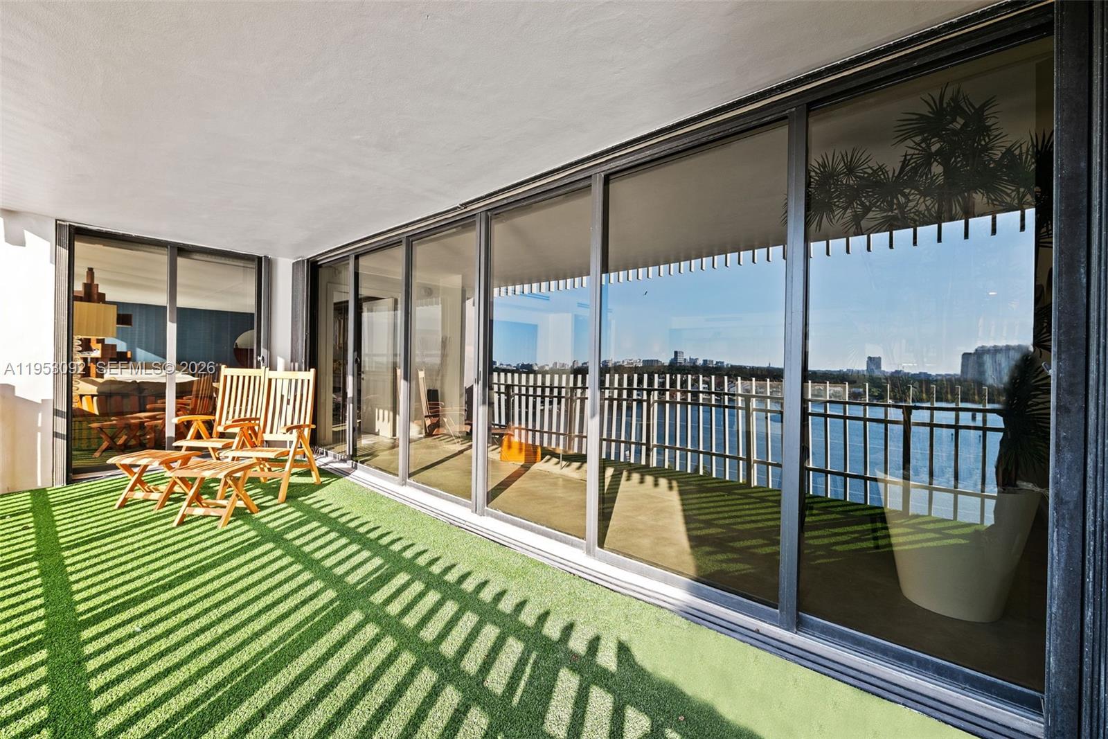 1 Grove Isle Dr # A1106