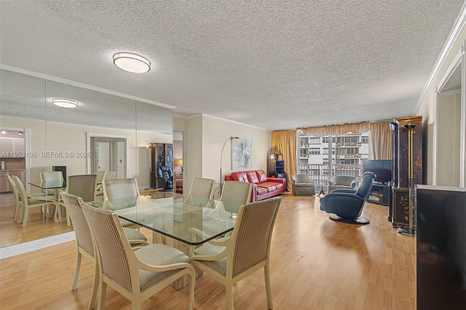 1420 Brickell Bay Dr # 904B