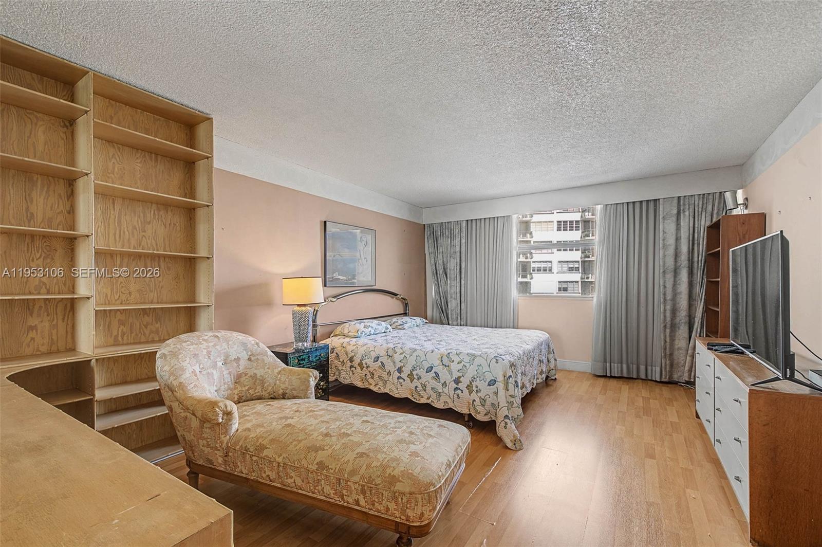 1420 Brickell Bay Dr # 904B