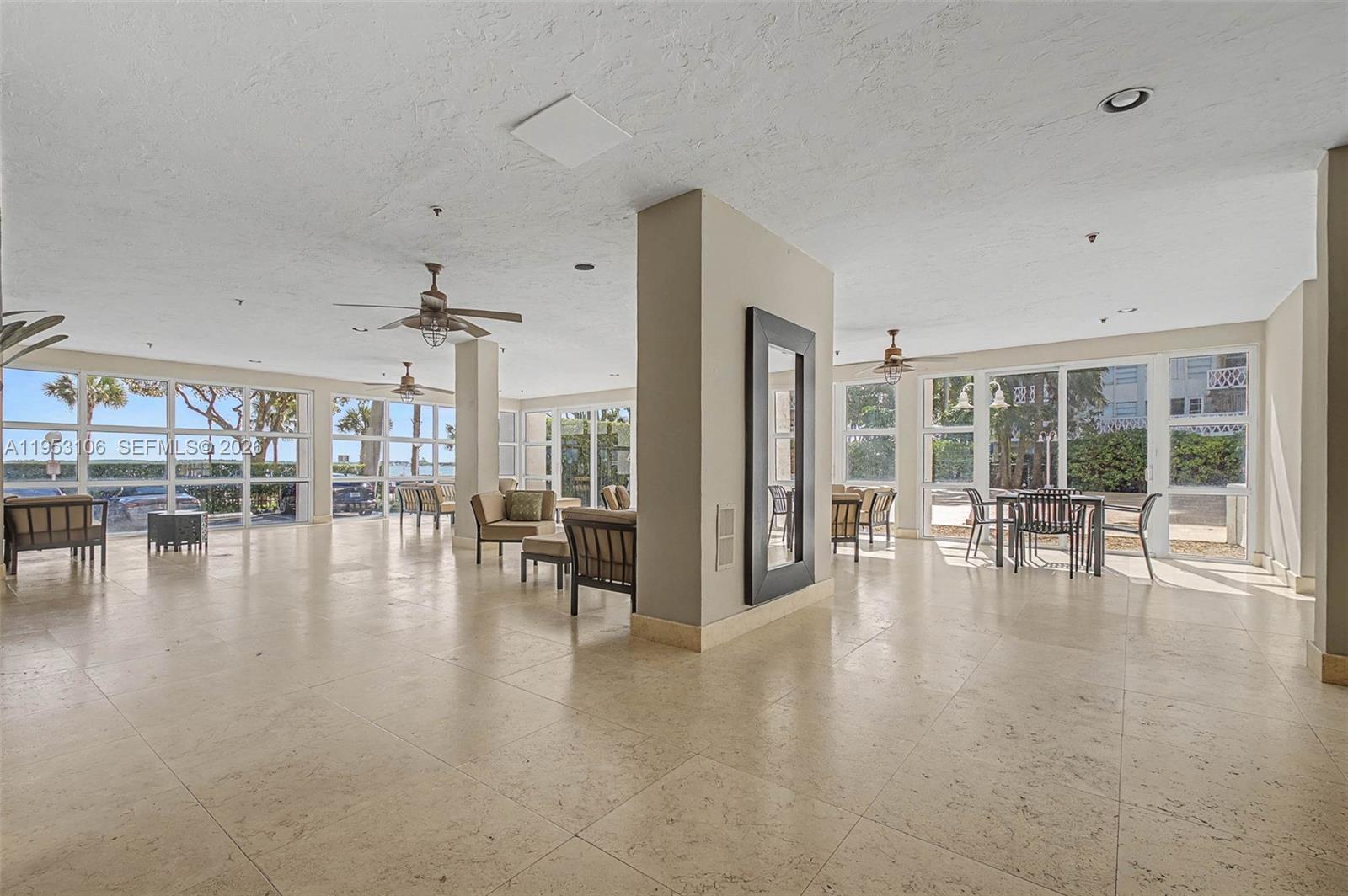 1420 Brickell Bay Dr # 904B