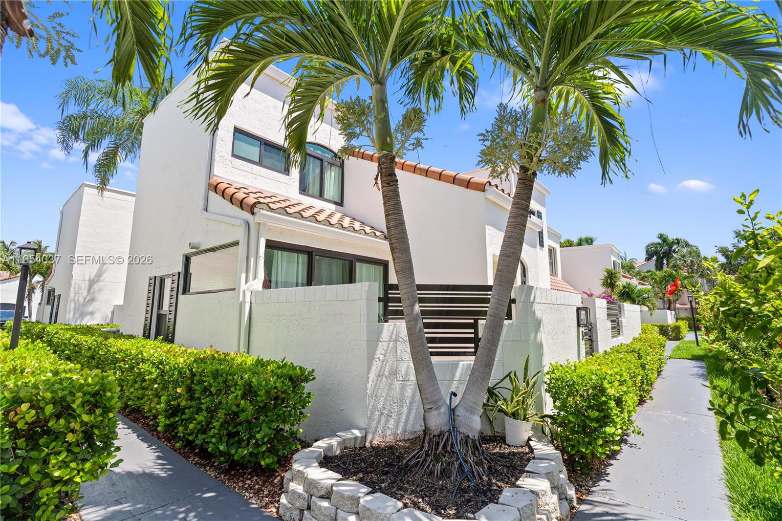 21200 Harbor Way # 11 Unit: 118-11