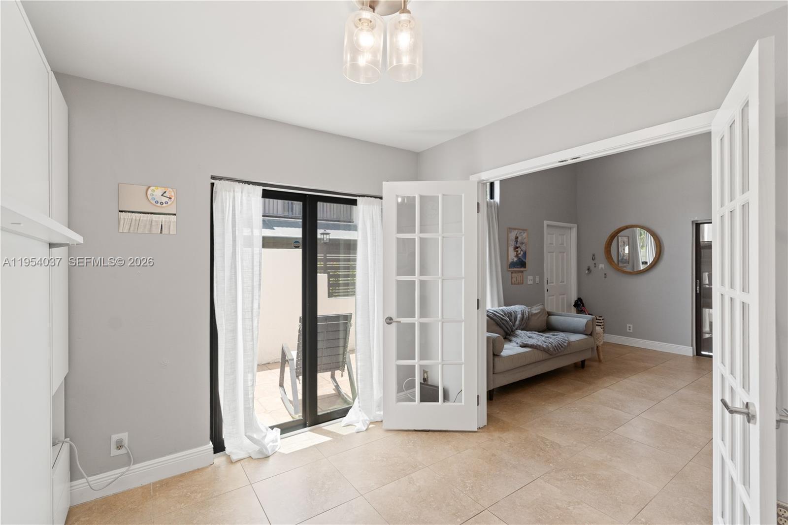 21200 Harbor Way # 11 Unit: 118-11