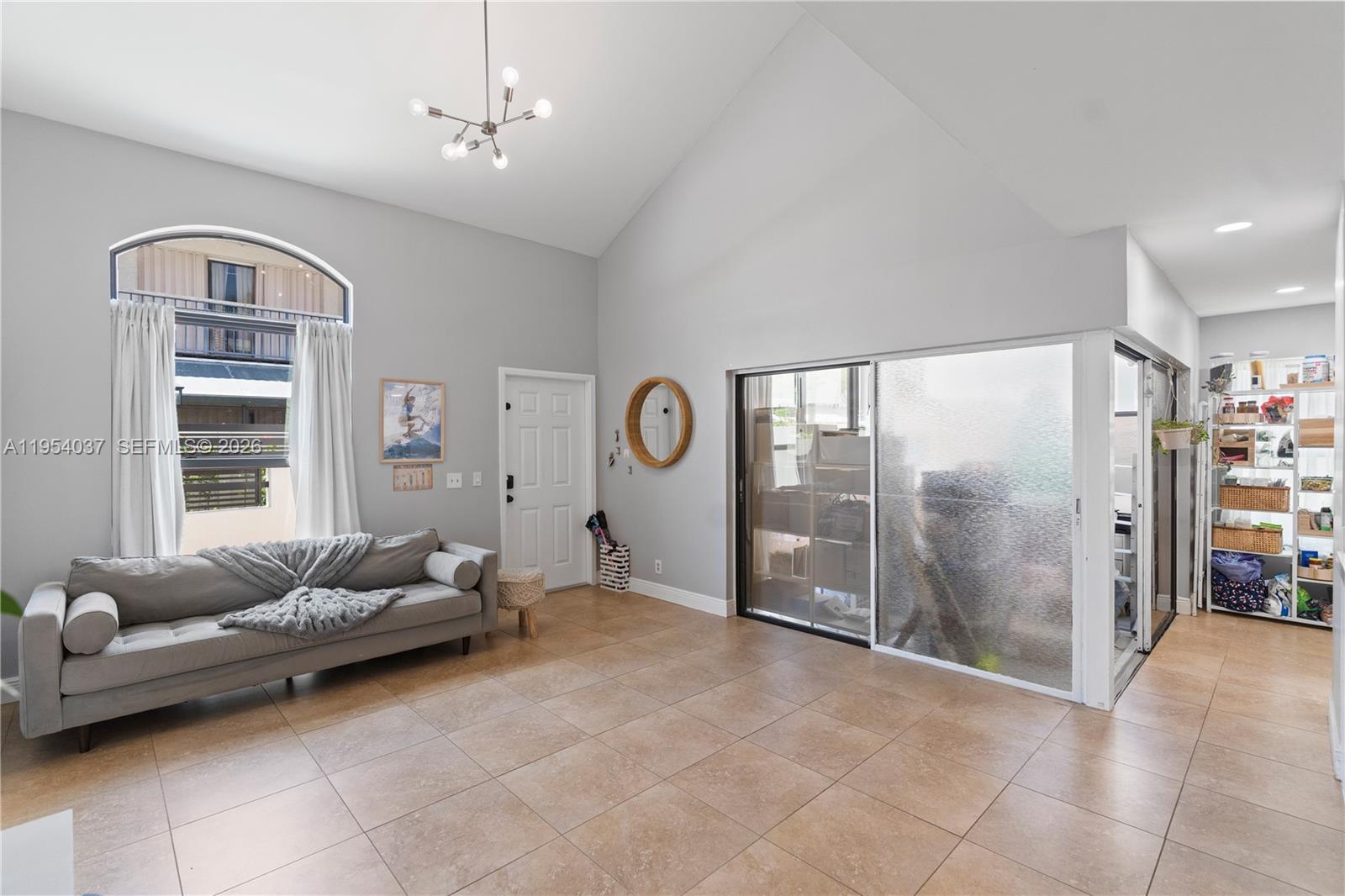 21200 Harbor Way # 11 Unit: 118-11