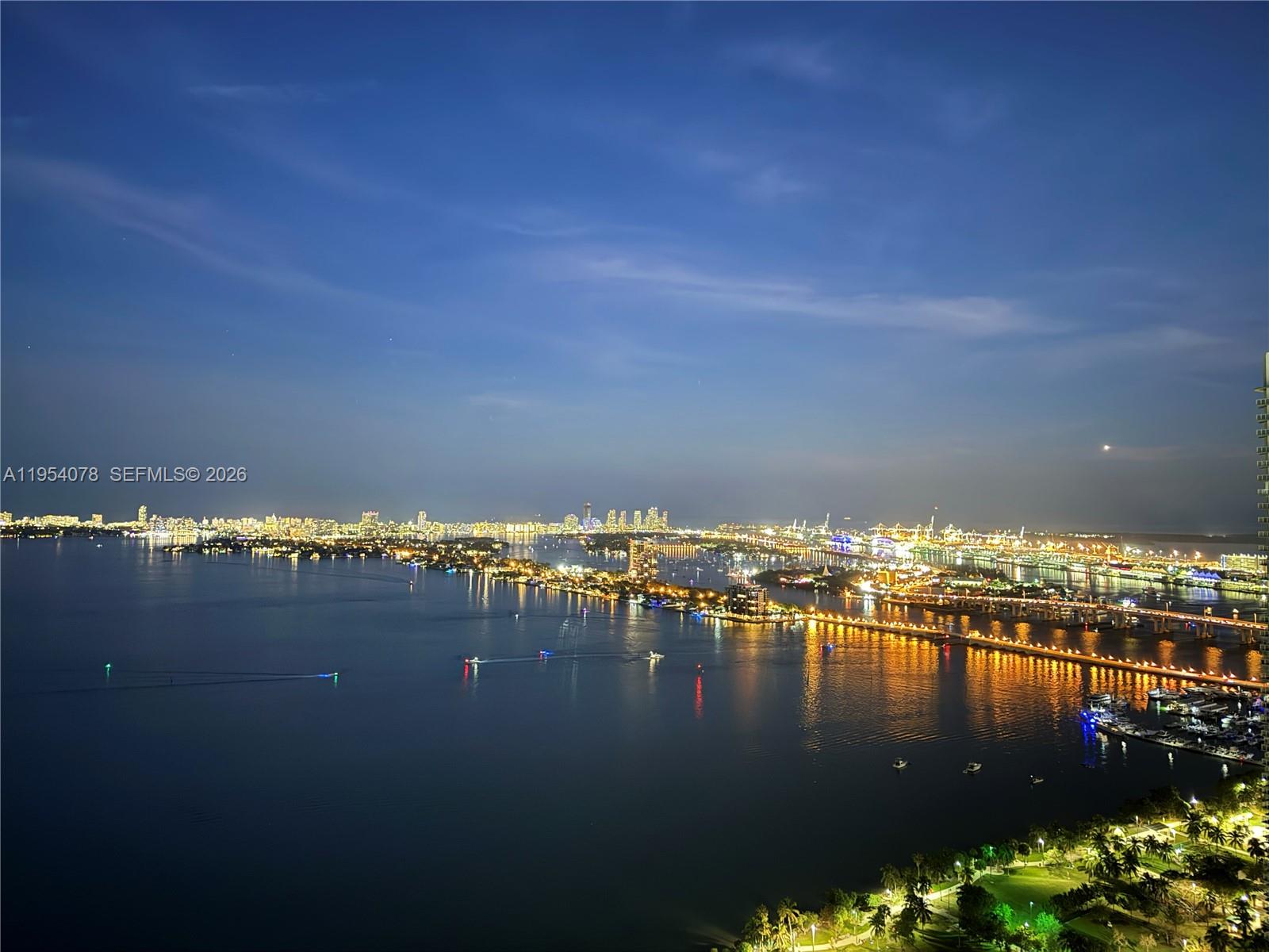 2020 N Bayshore Dr # 4104 Unit: PH-4104
