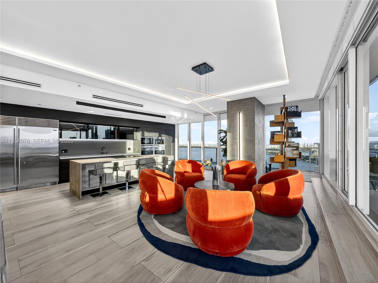 2020 N Bayshore Dr # 4104 Unit: PH-4104