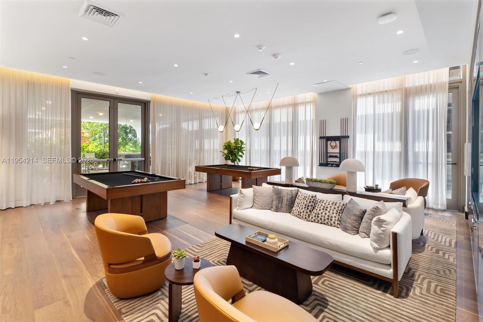 2678 Tigertail Ave # 1609