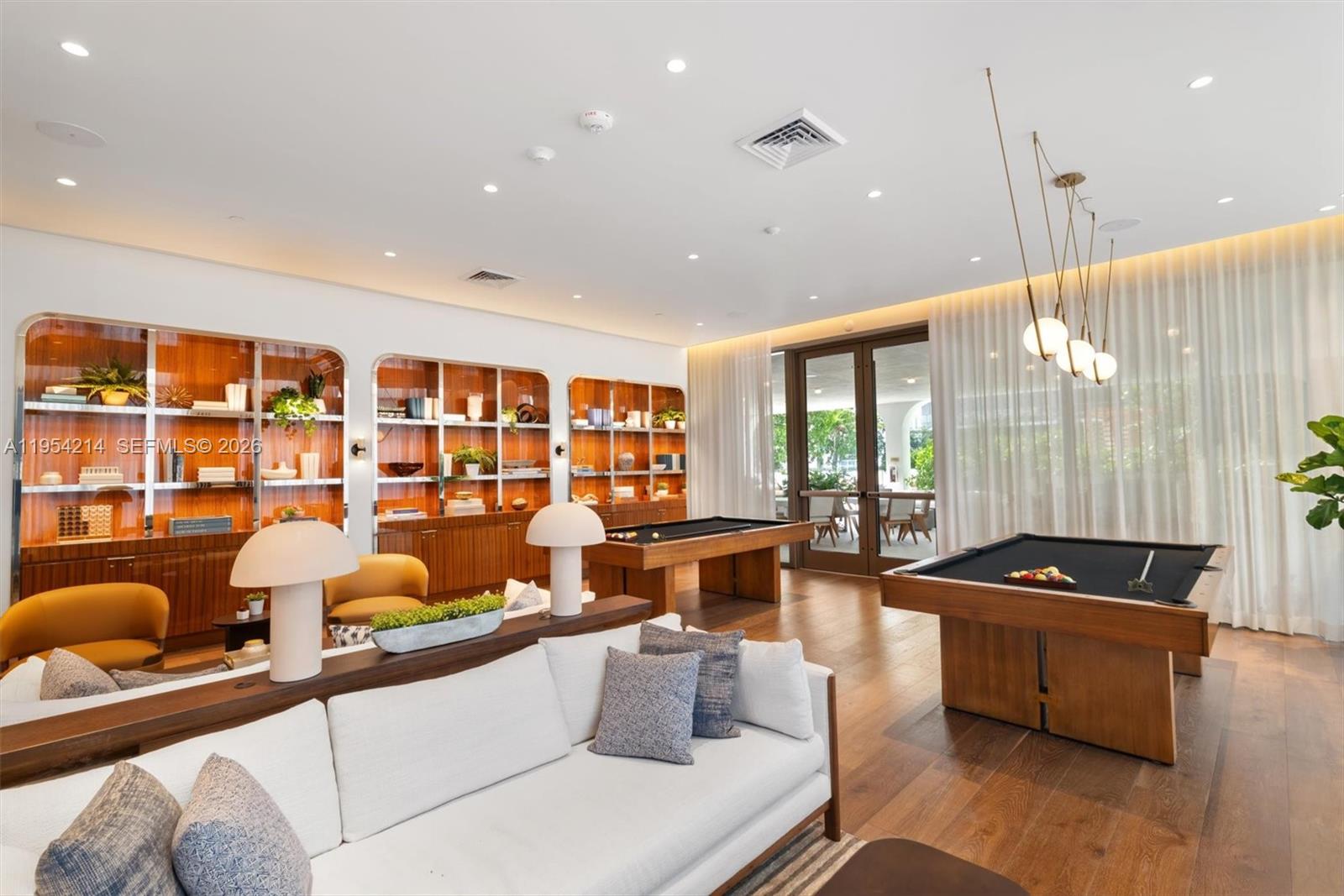 2678 Tigertail Ave # 1609