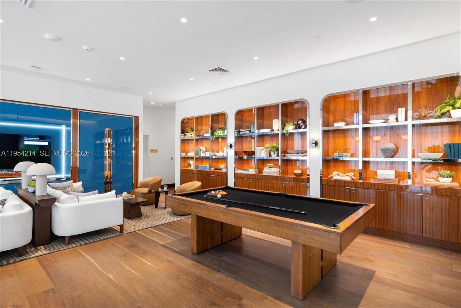 2678 Tigertail Ave # 1609