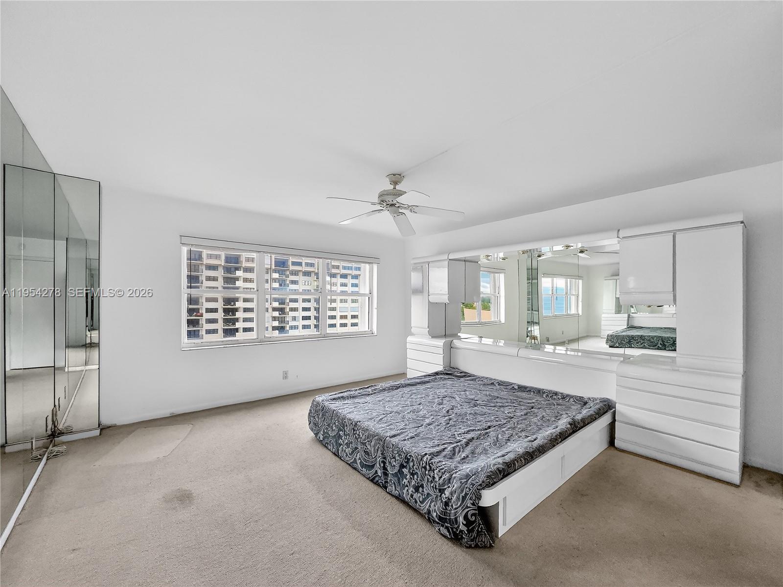 5000 N Ocean Blvd # 1006