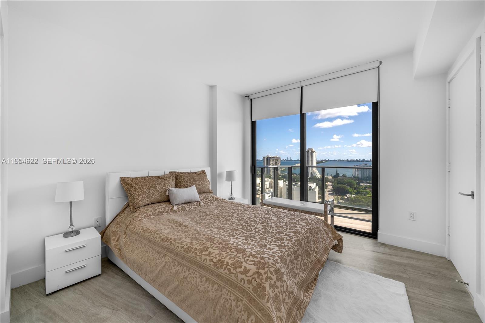 121 NE 34th St # 1704