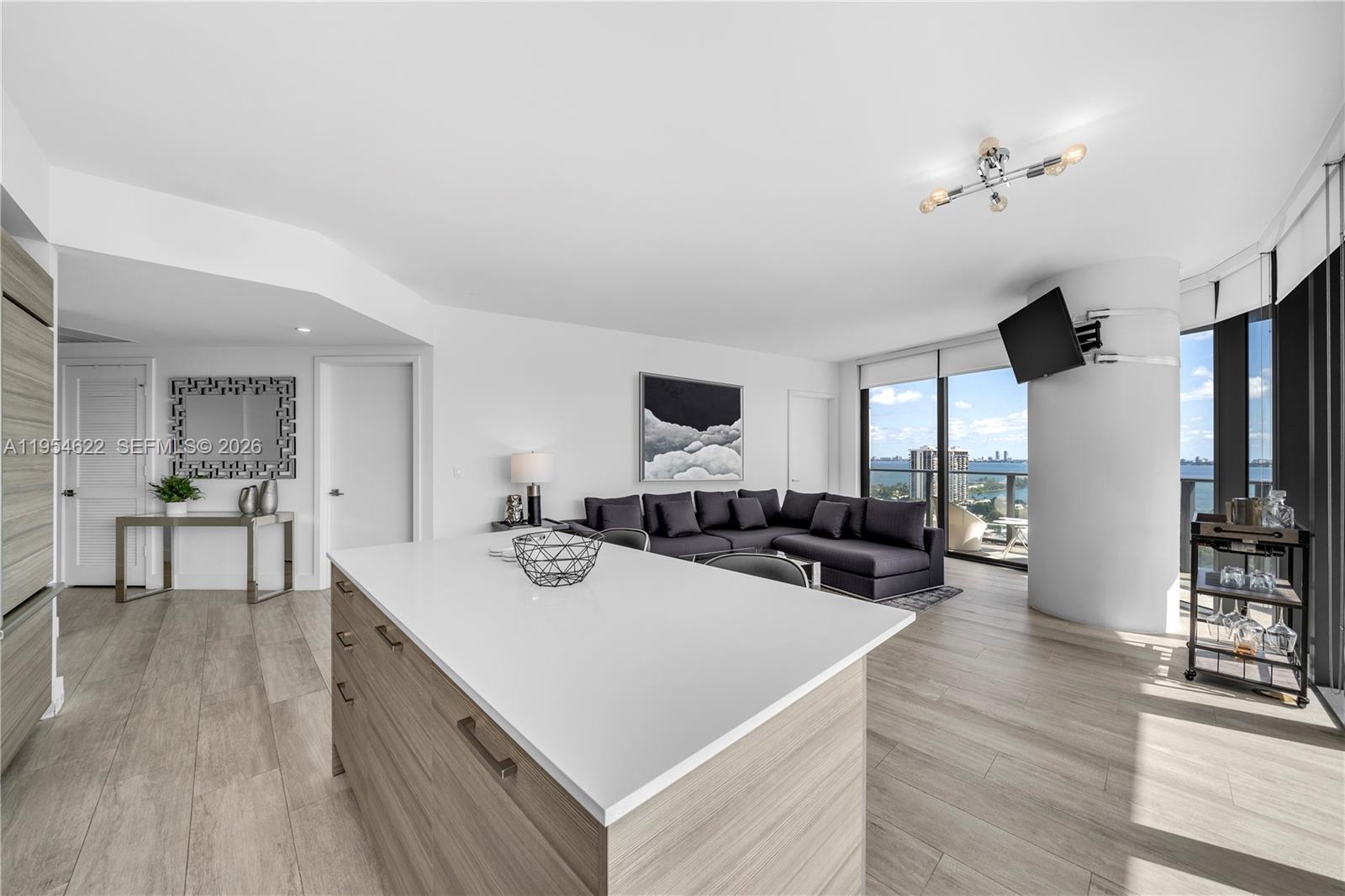 121 NE 34th St # 1704