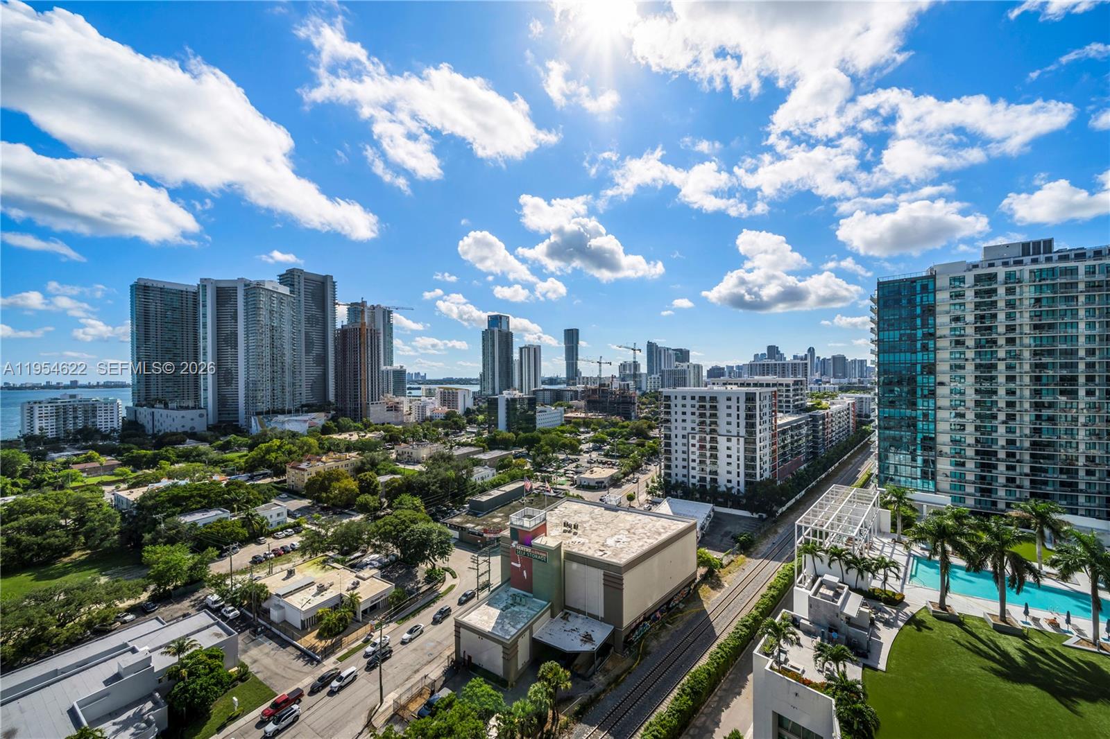 121 NE 34th St # 1704