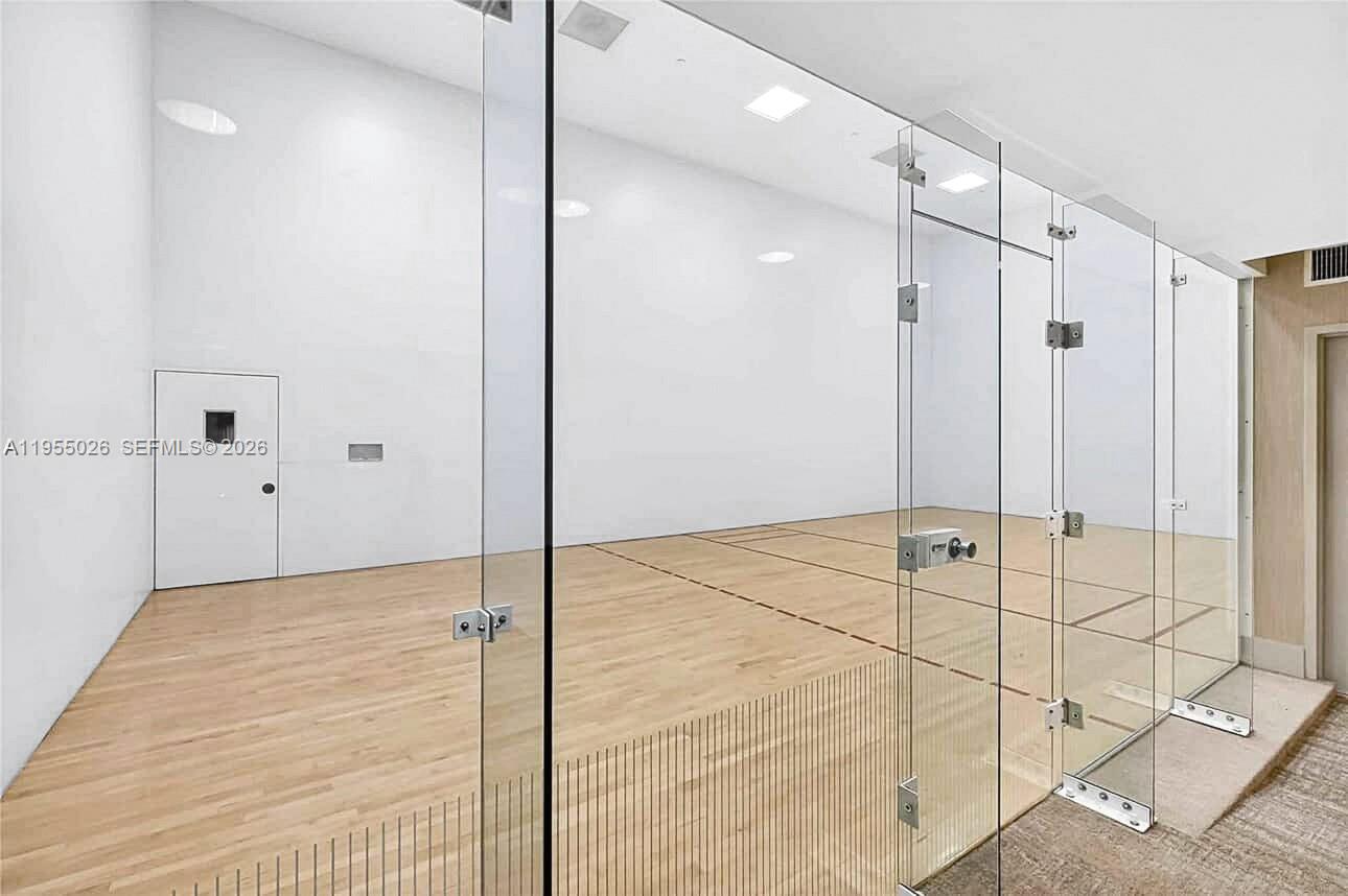 1331 Brickell Bay Dr # 4201