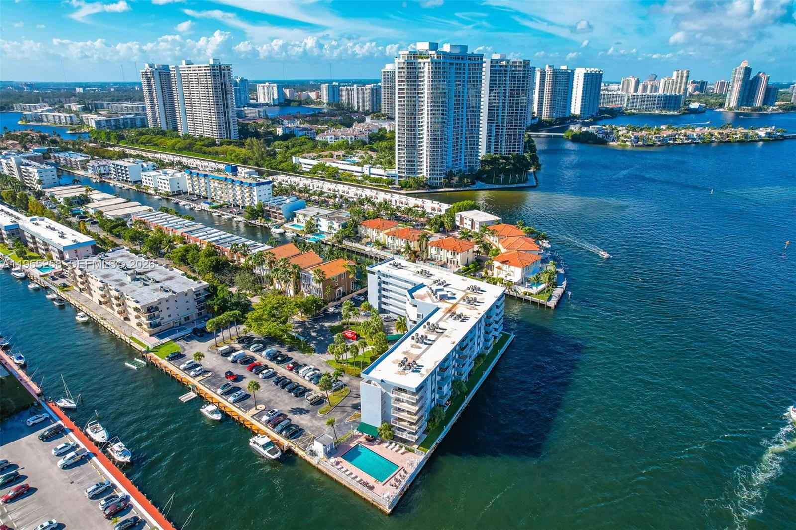 4000 NE 170th St # 200