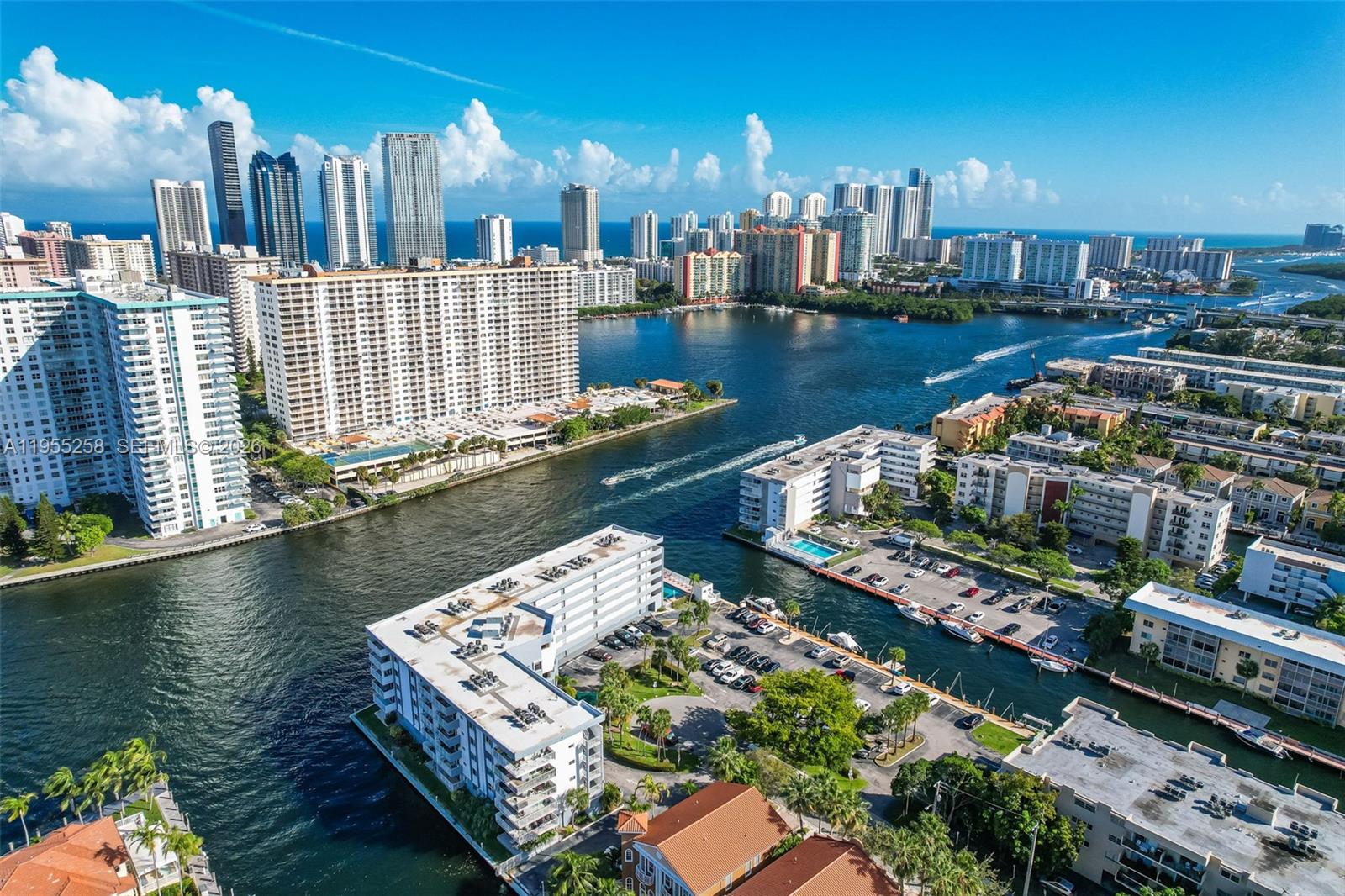 4000 NE 170th St # 200