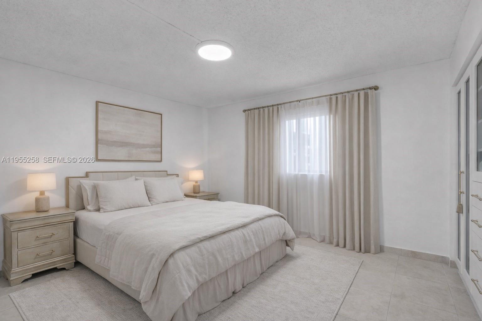 4000 NE 170th St # 200