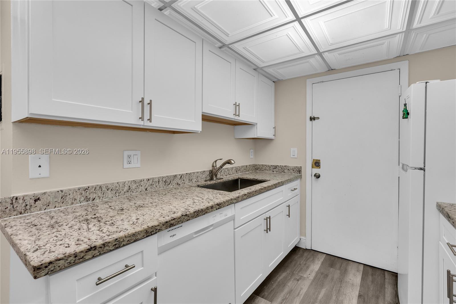 17901 NW 68th Ave # T206