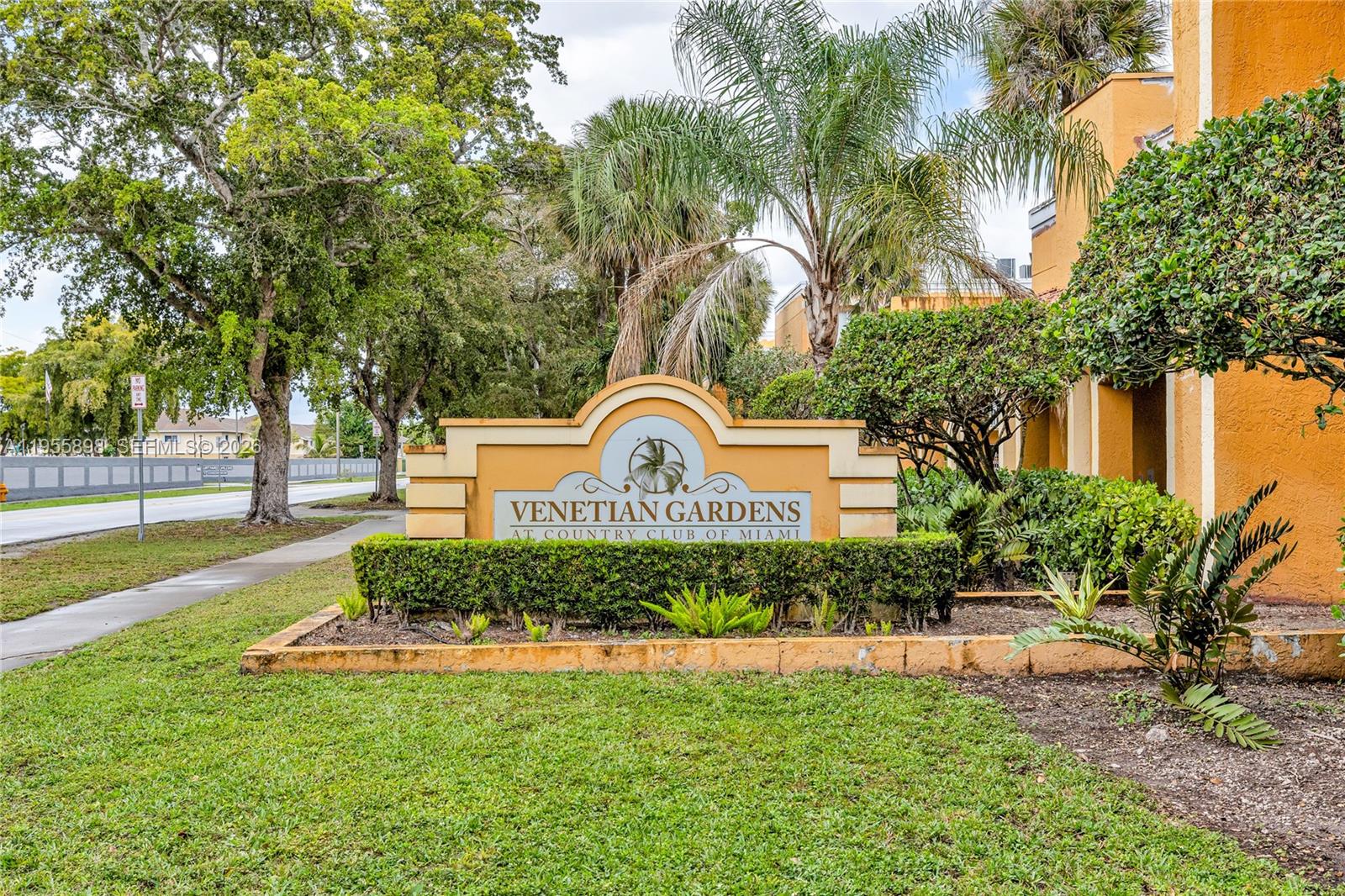 17901 NW 68th Ave # T206