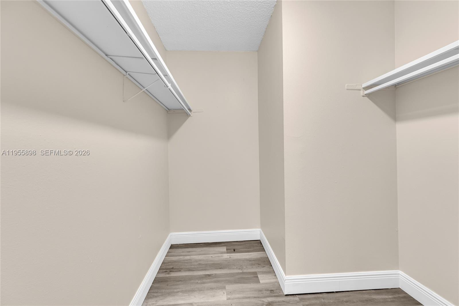 17901 NW 68th Ave # T206