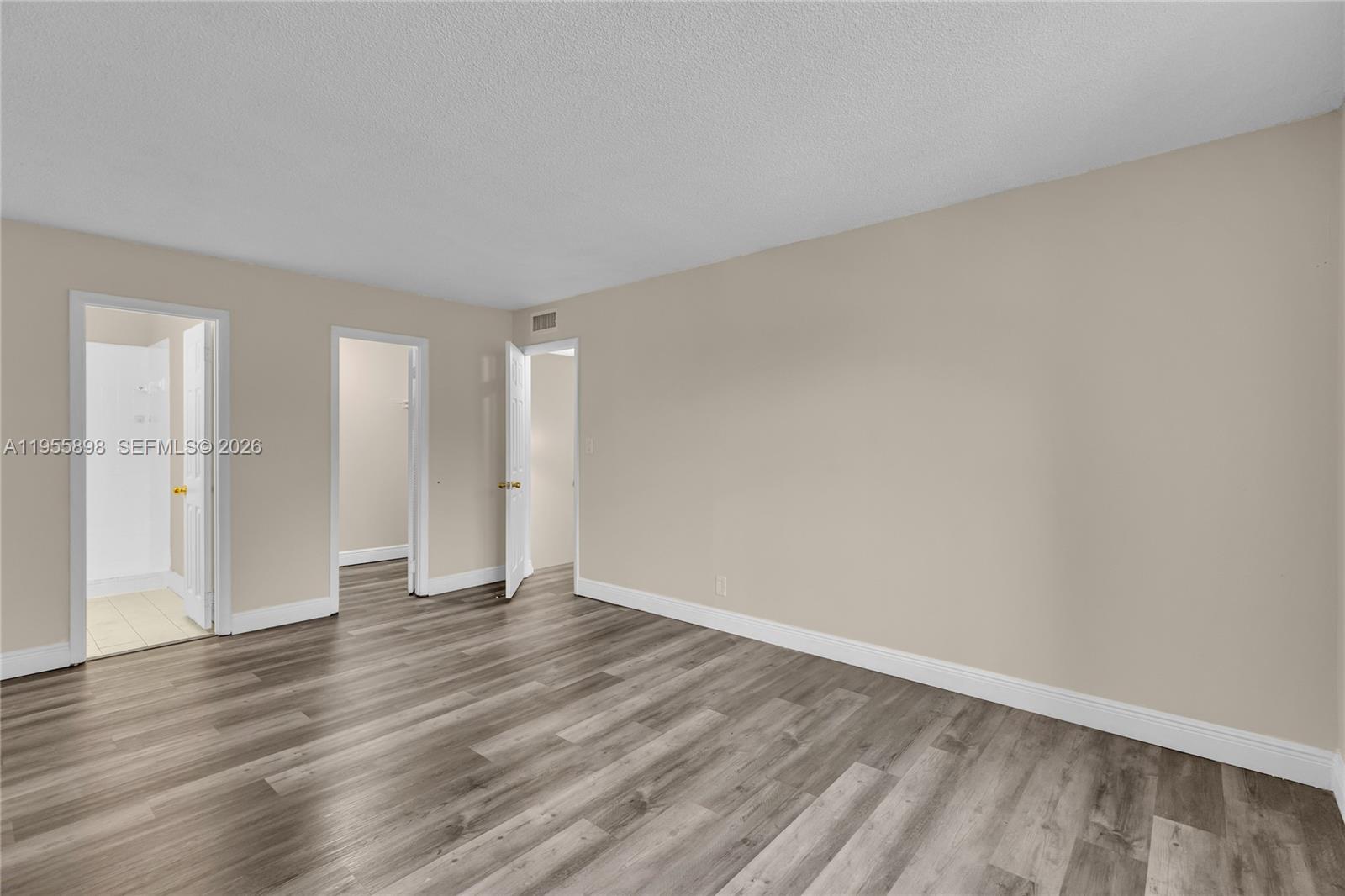 17901 NW 68th Ave # T206