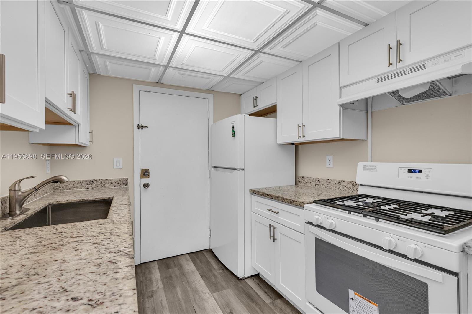 17901 NW 68th Ave # T206