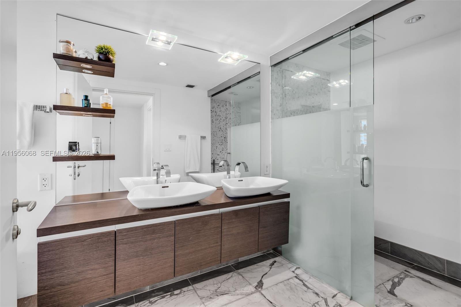 200 Biscayne Boulevard Way # 506