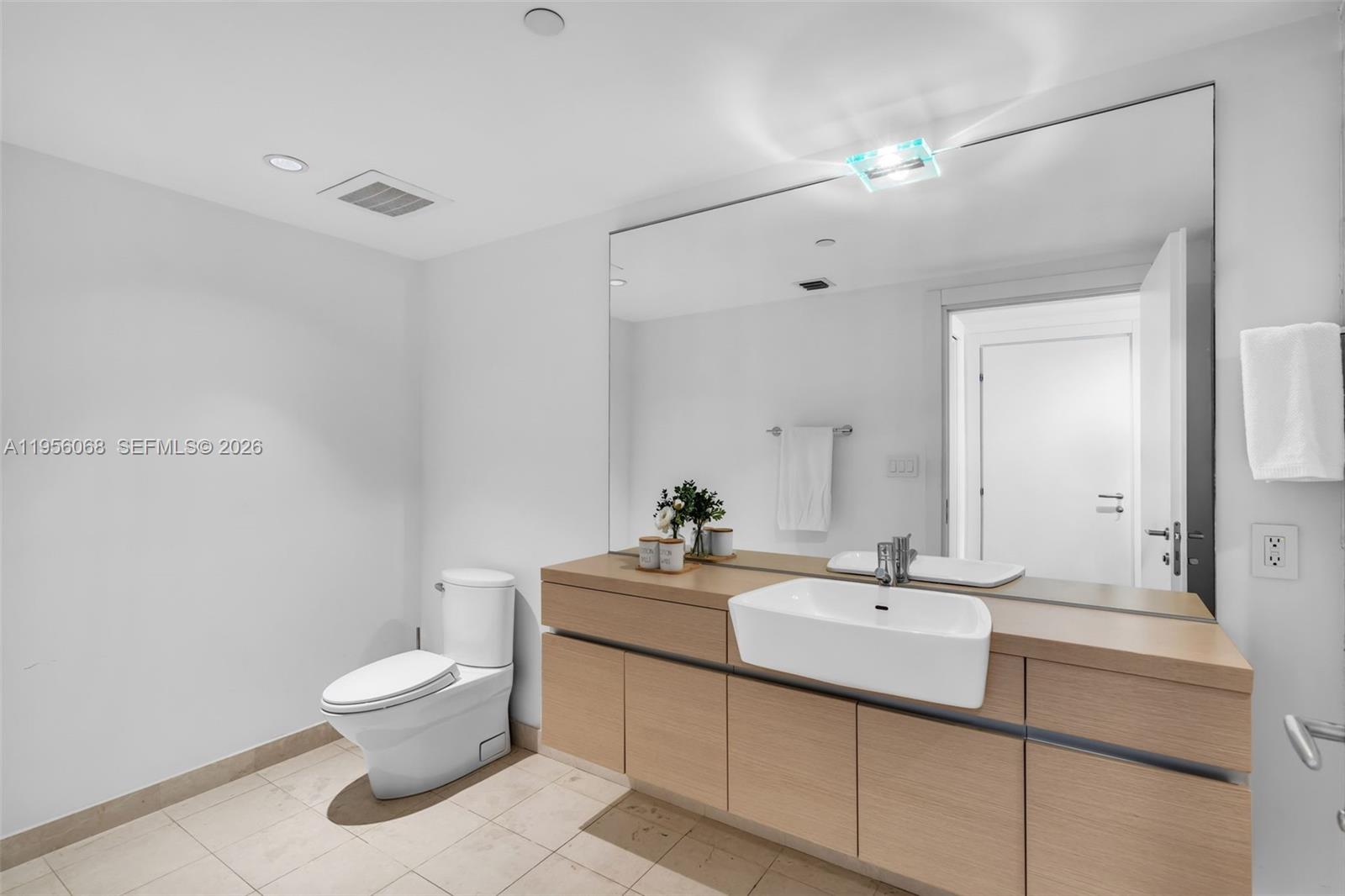 200 Biscayne Boulevard Way # 506