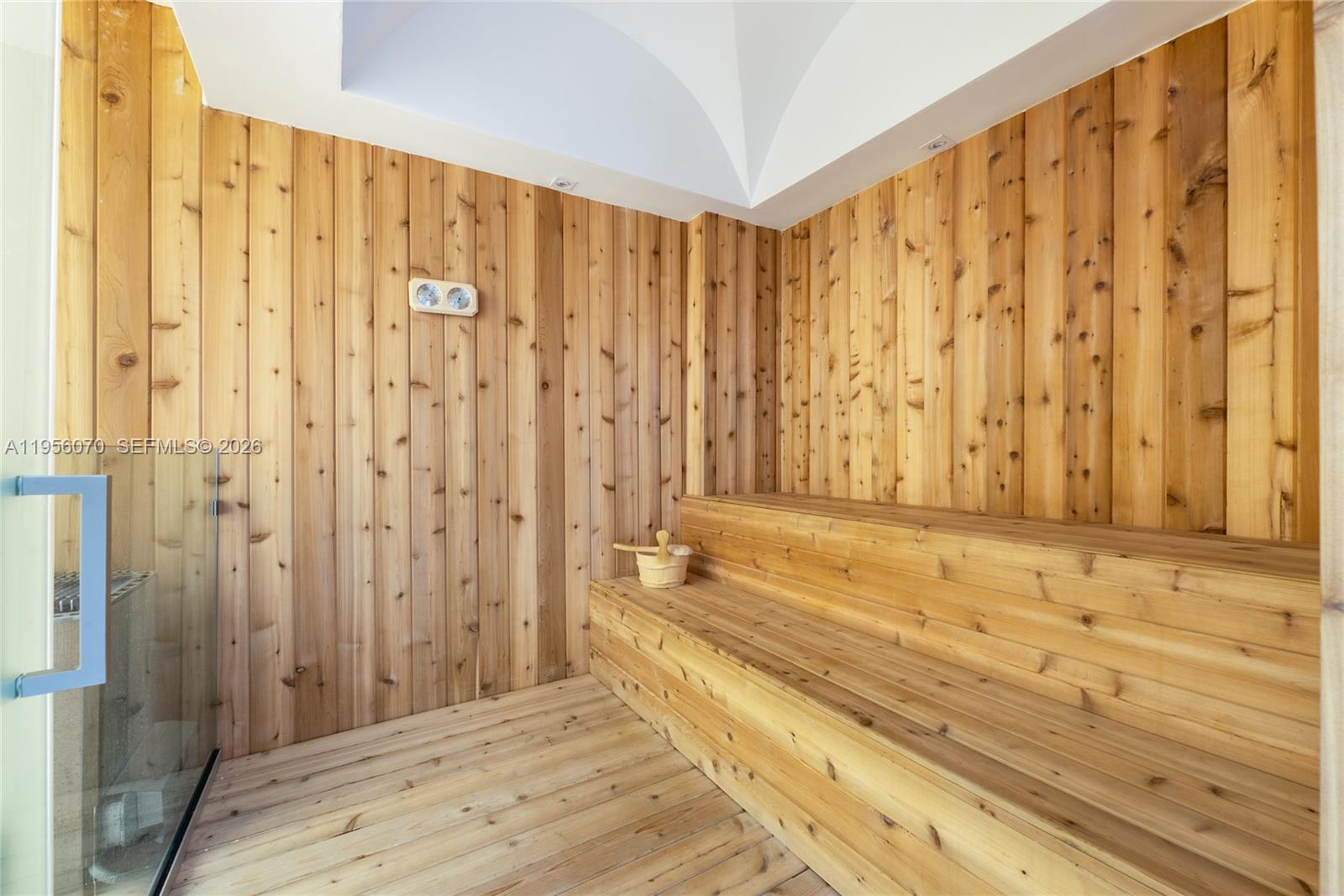 1581 Brickell Ave # 2302