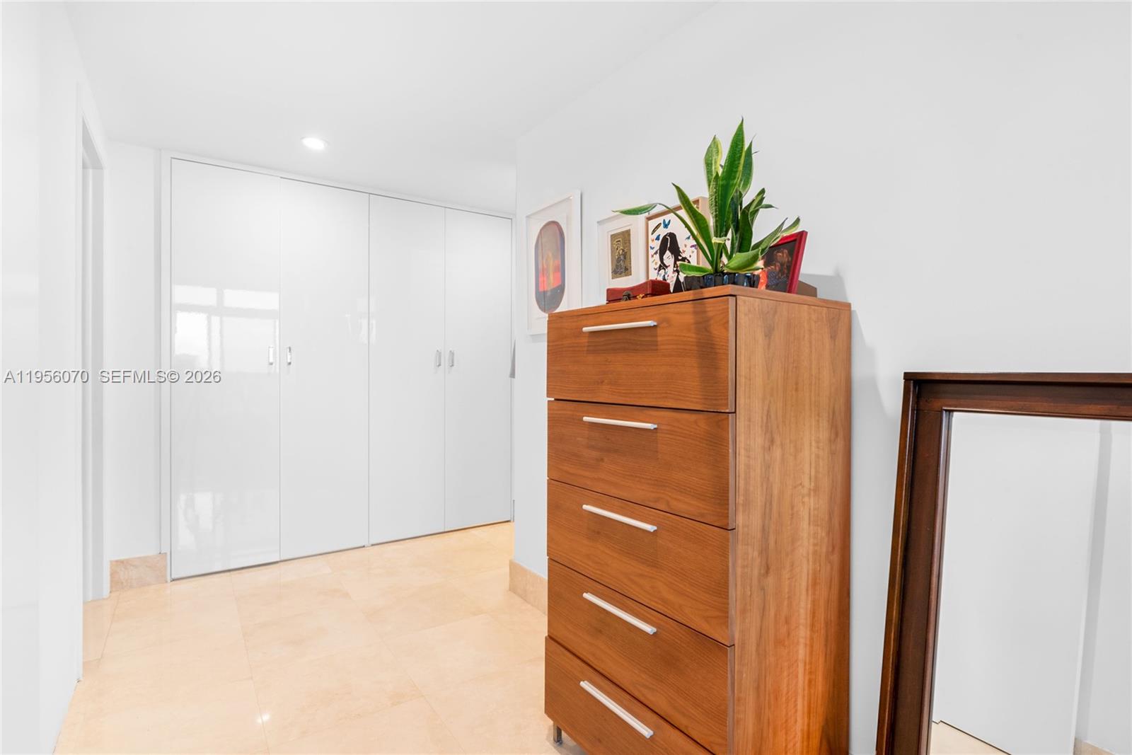 1581 Brickell Ave # 2302