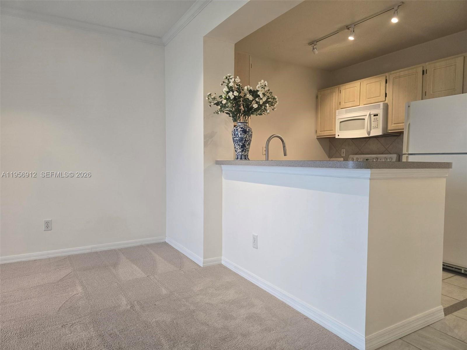 2665 SW 37th Ave # 401