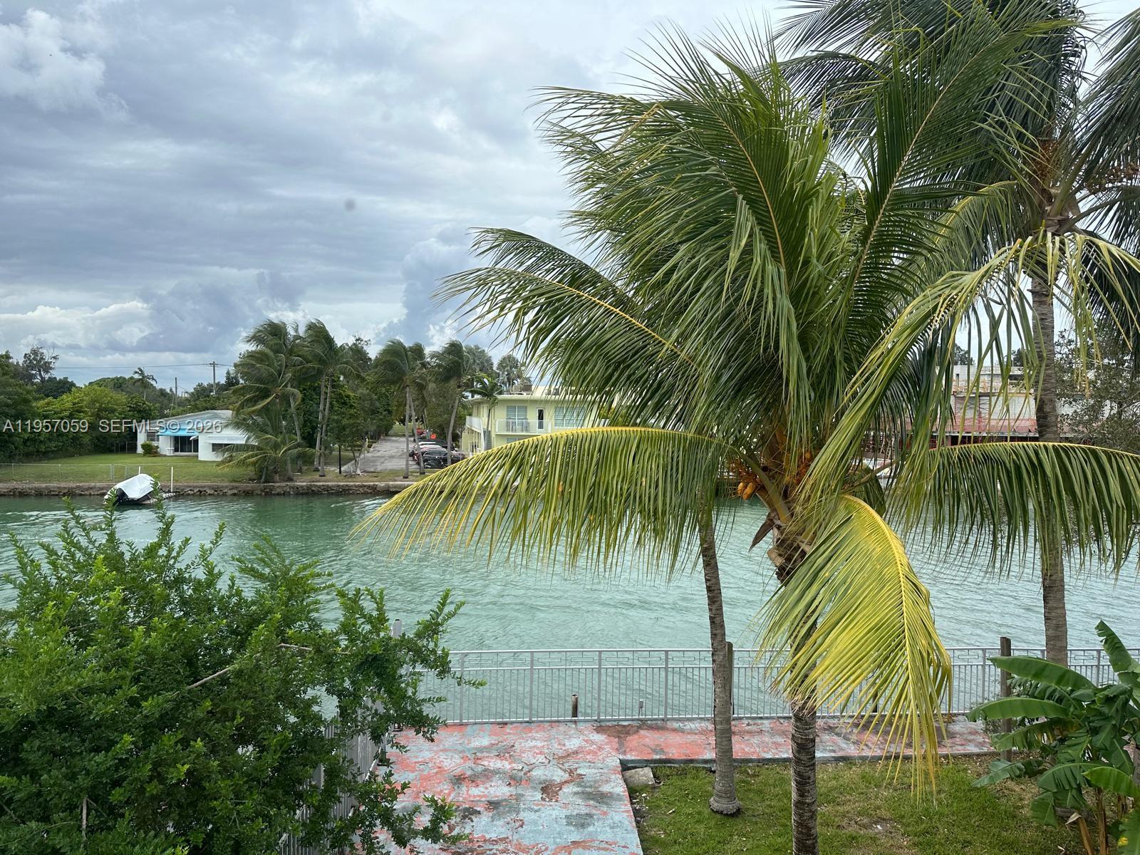 1289 Marseille Dr # 50