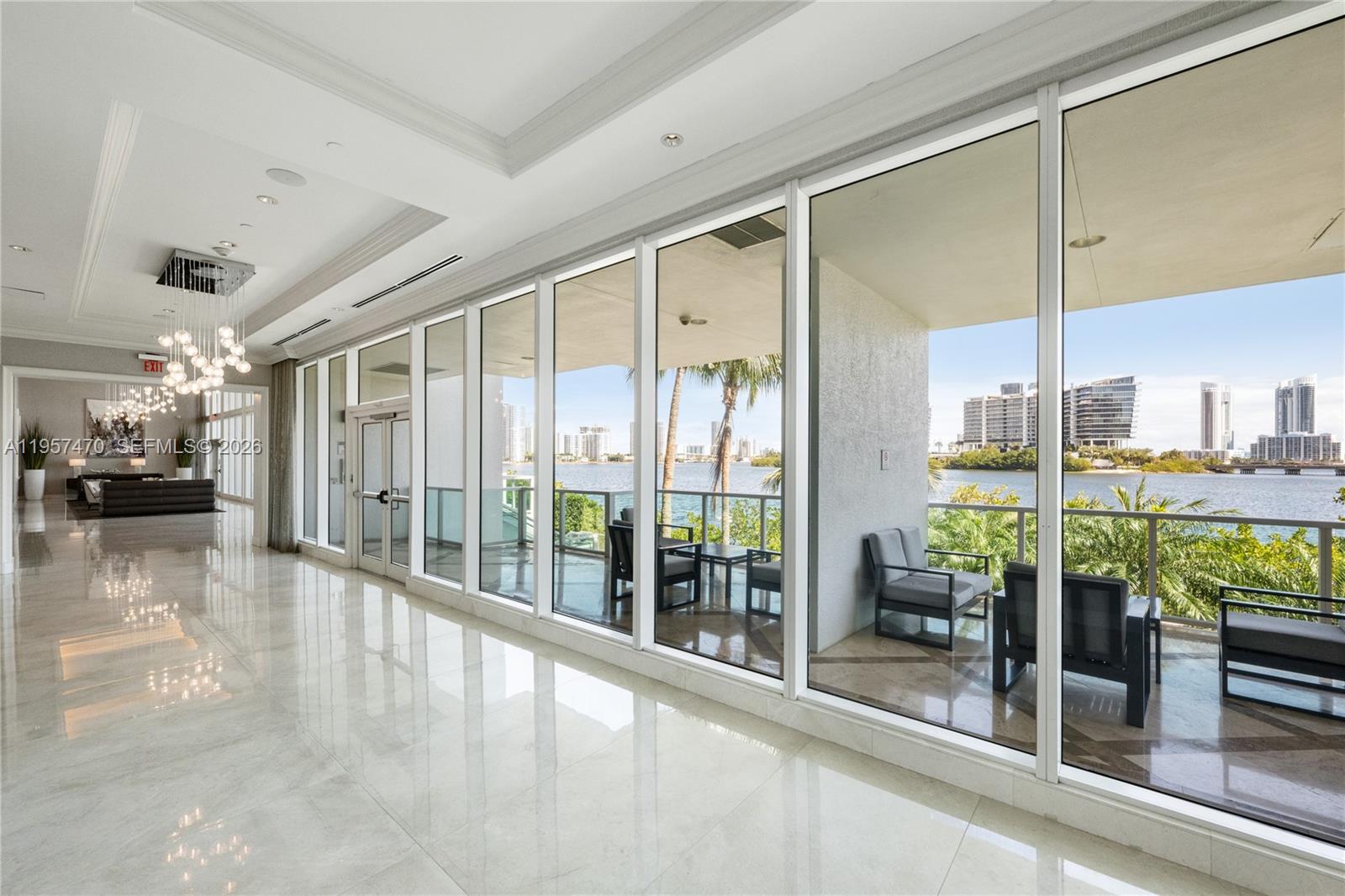 3201 NE 183rd St # 2906