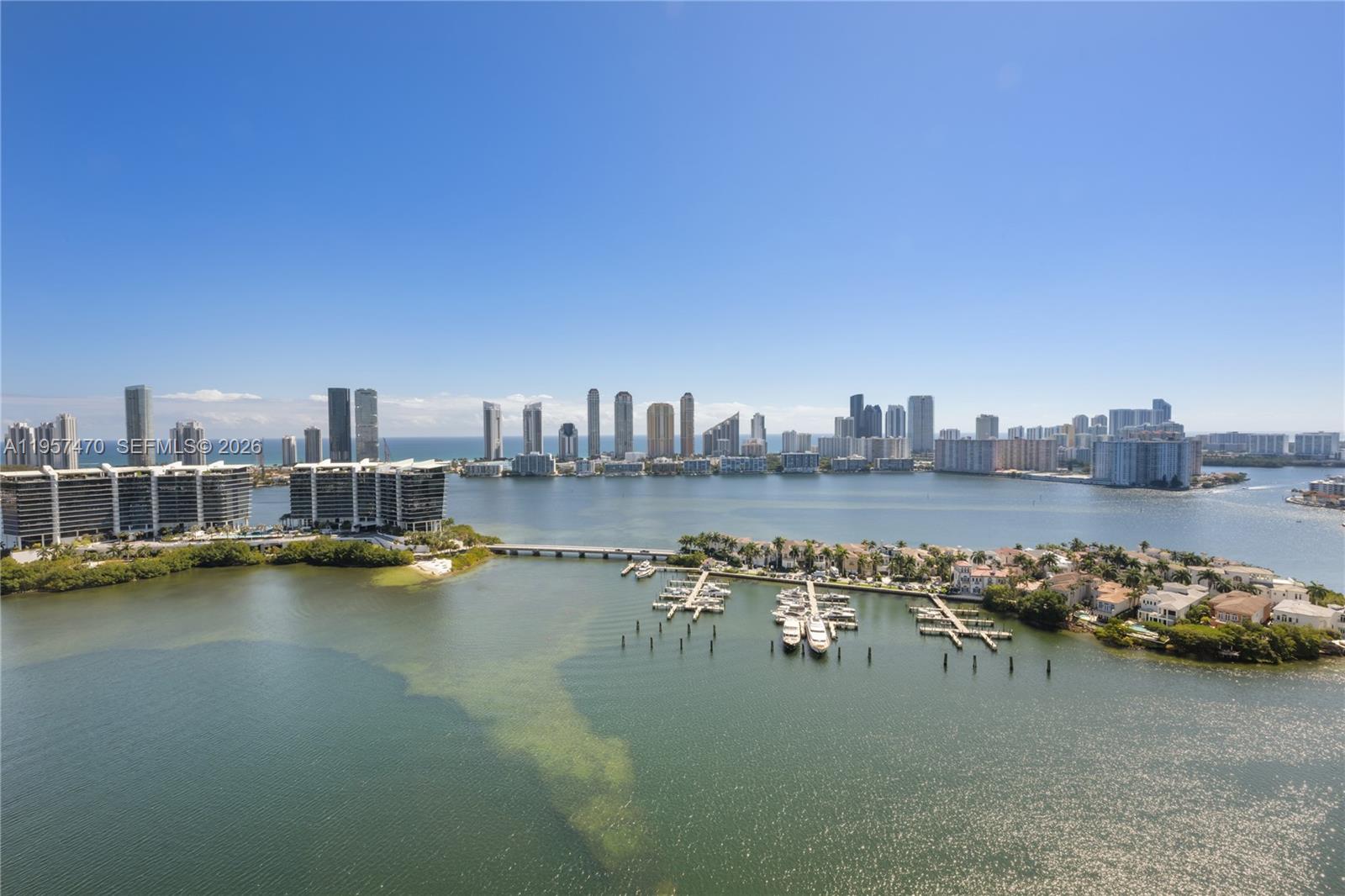 3201 NE 183rd St # 2906