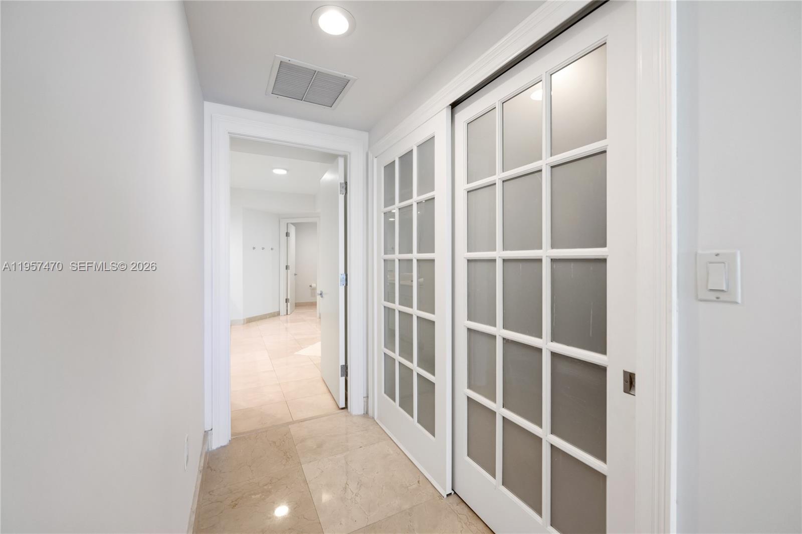 3201 NE 183rd St # 2906