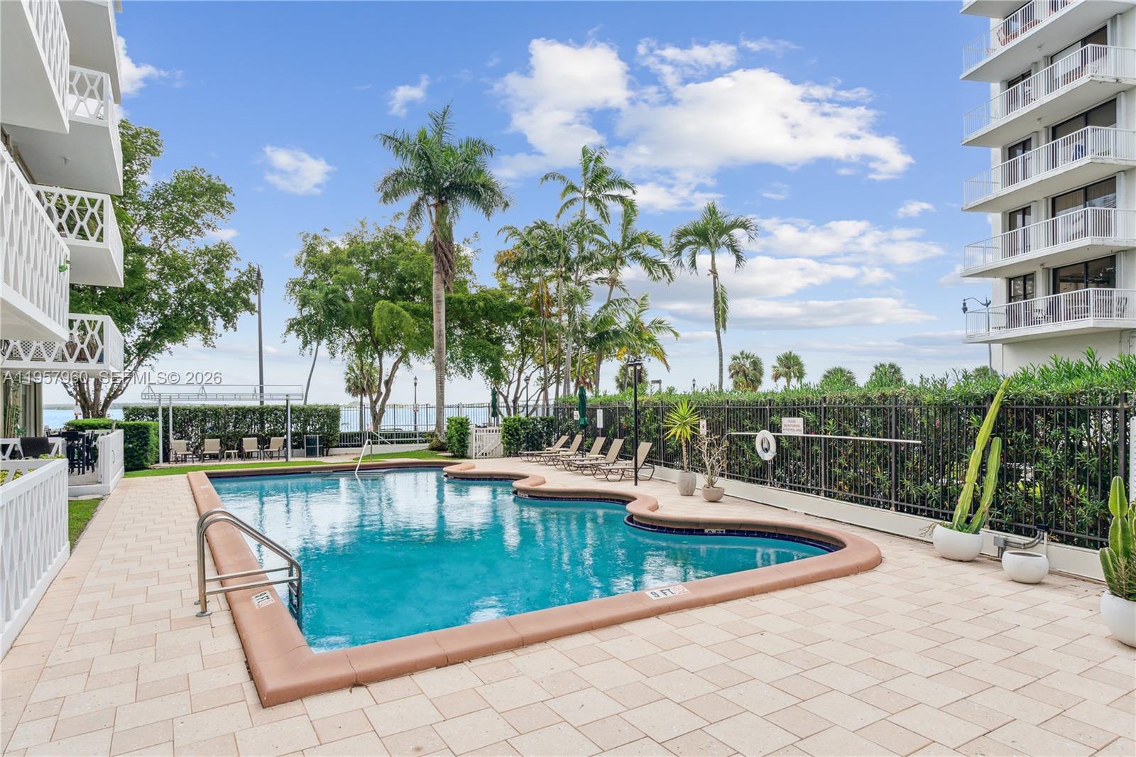 1430 Brickell Bay Dr Unit: PH1