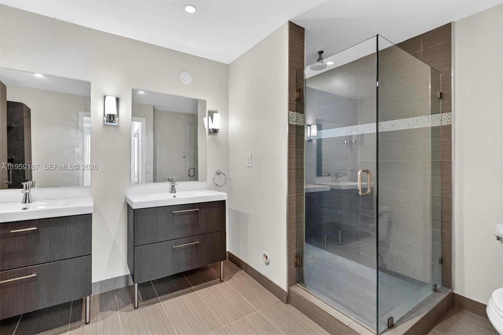 9725 NW 52nd St # 103