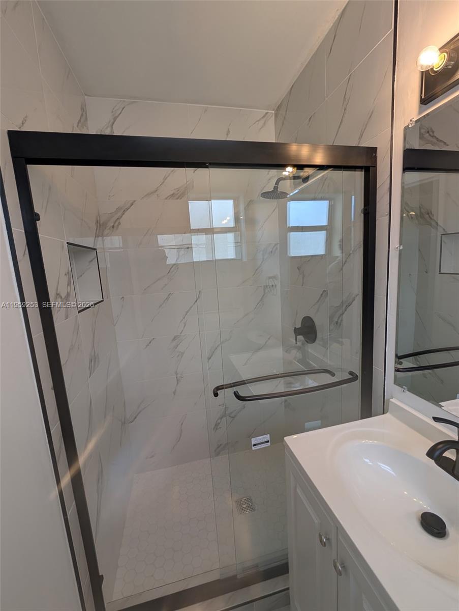 517 S 19th Ave # 517