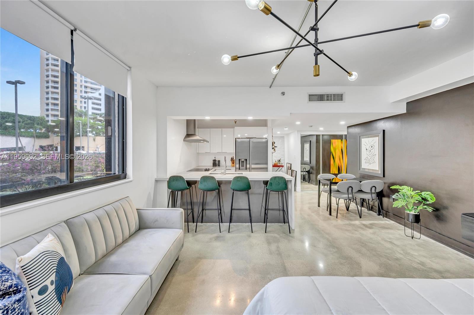 540 Brickell Key Dr # 409