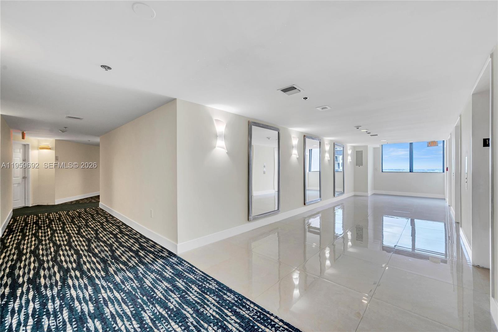 540 Brickell Key Dr # 409