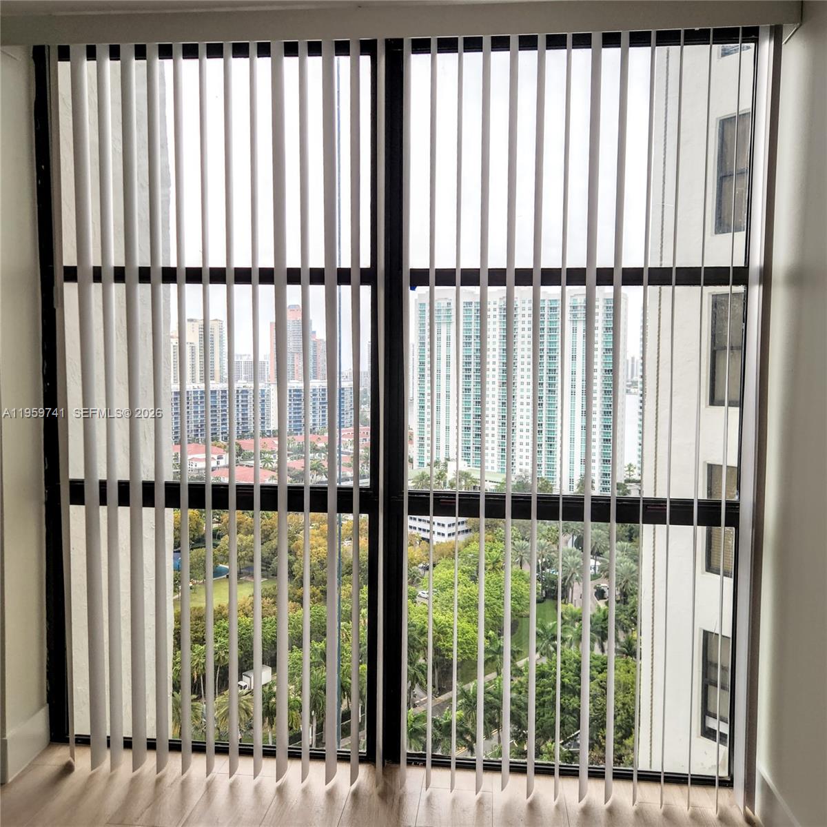 18181 NE 31st Ct # 2505