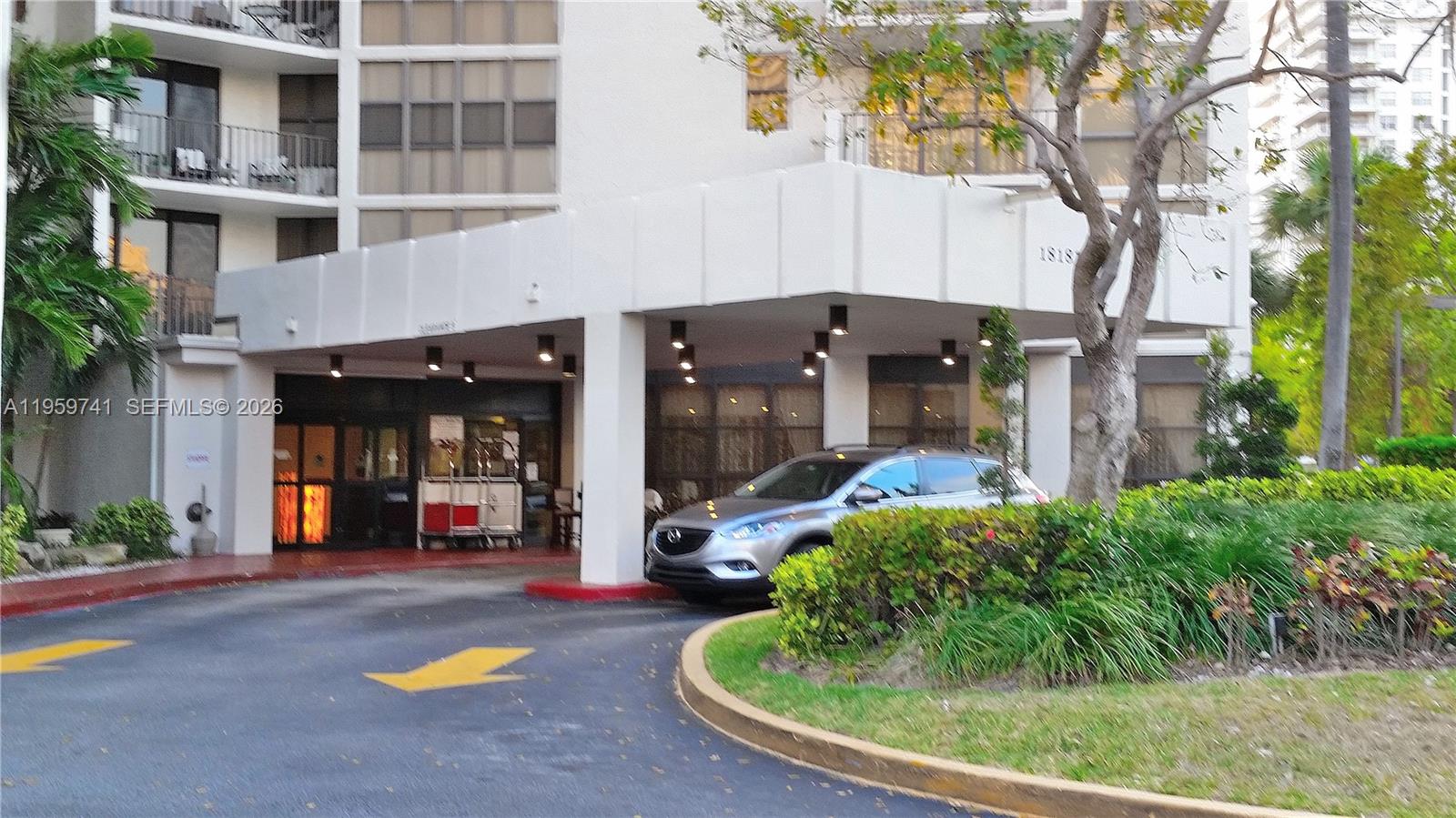 18181 NE 31st Ct # 2505