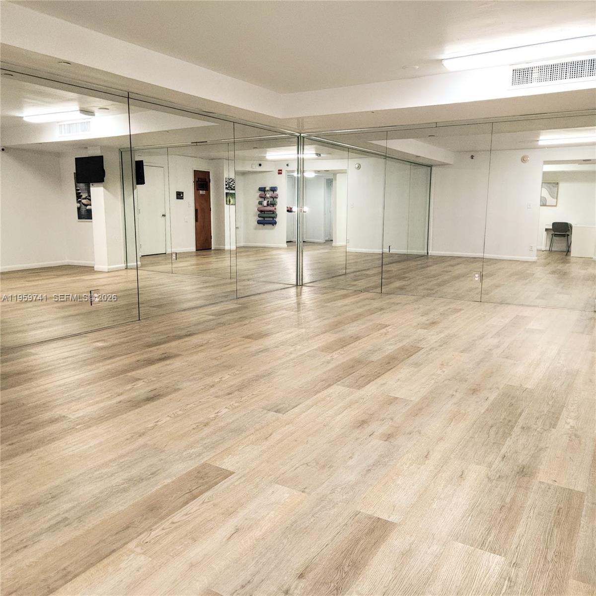 18181 NE 31st Ct # 2505