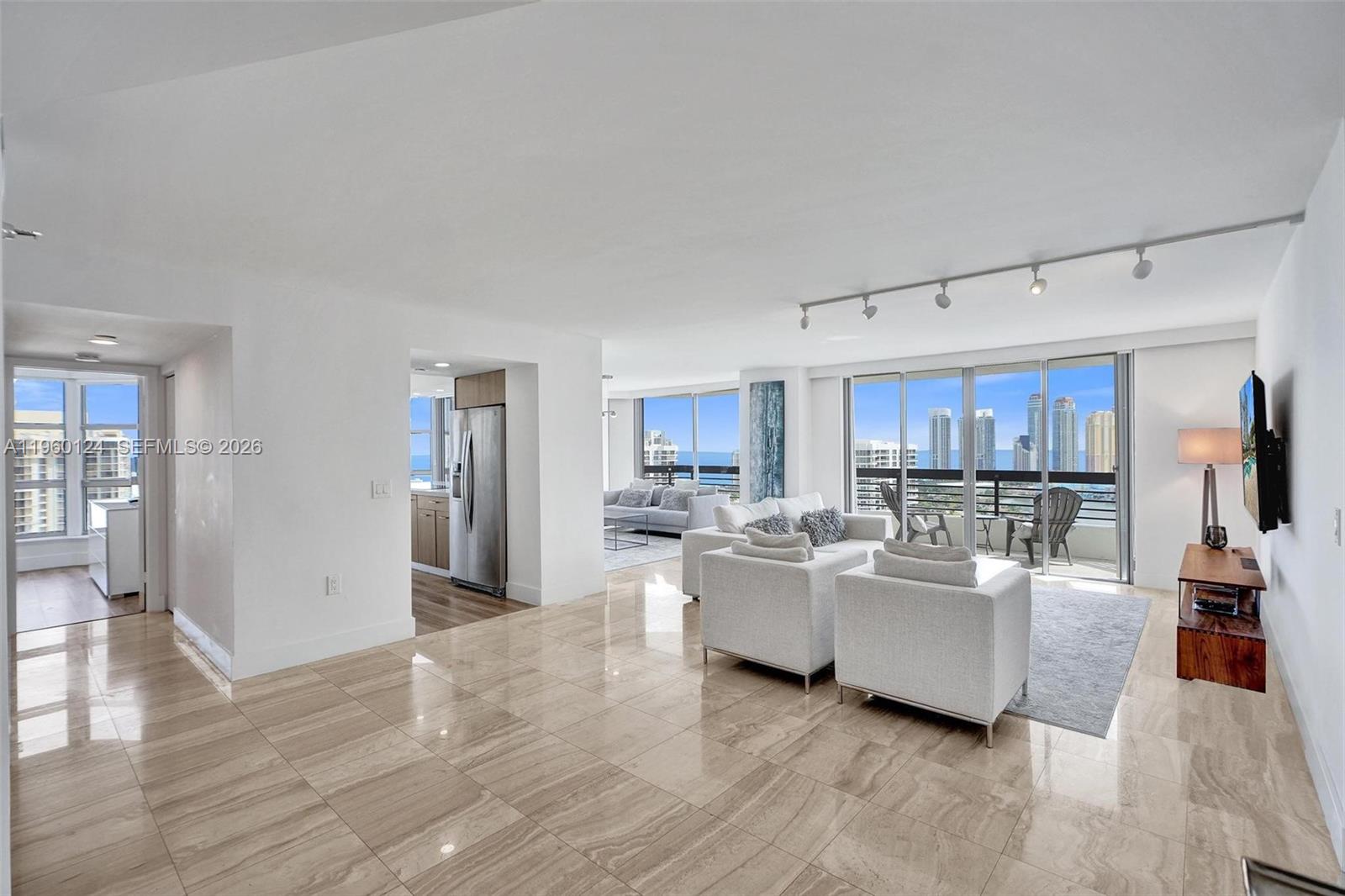 3500 Mystic Pointe Dr # 3206