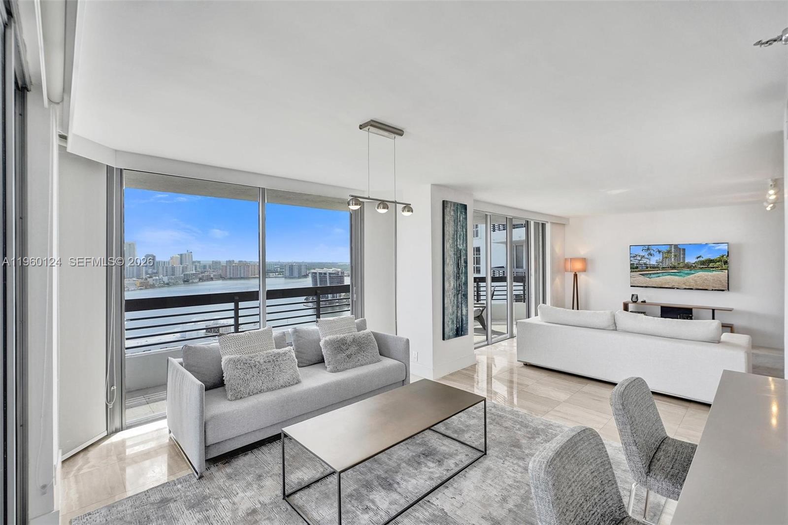 3500 Mystic Pointe Dr # 3206