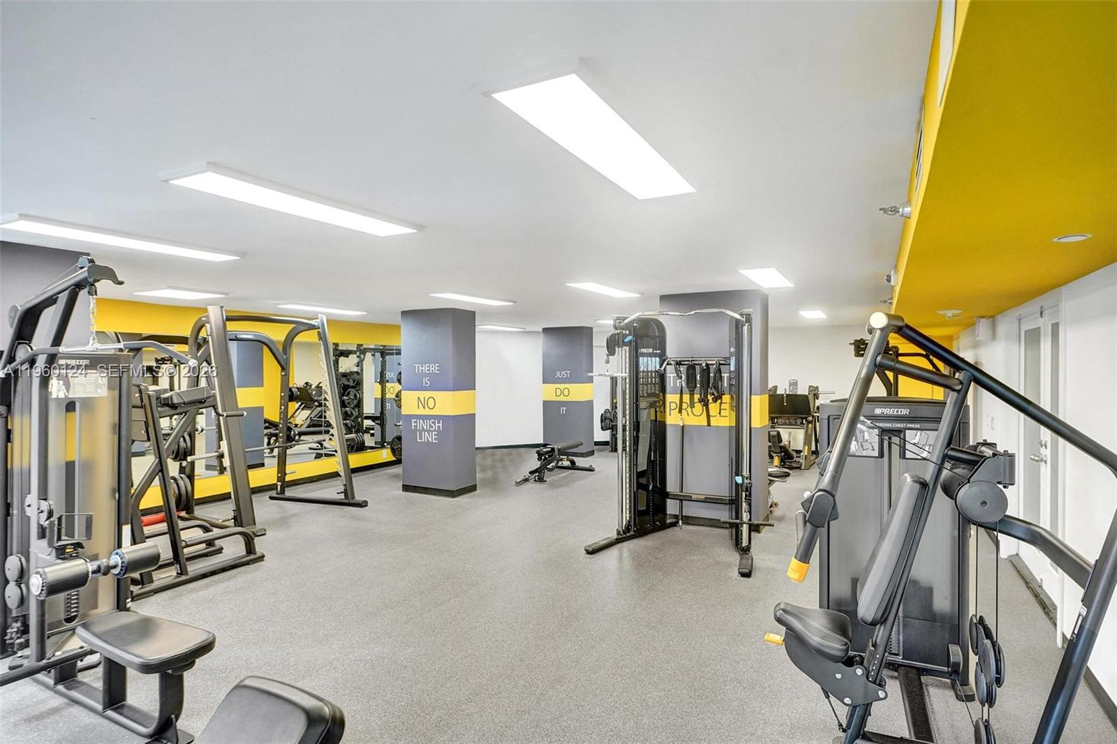 3500 Mystic Pointe Dr # 3206