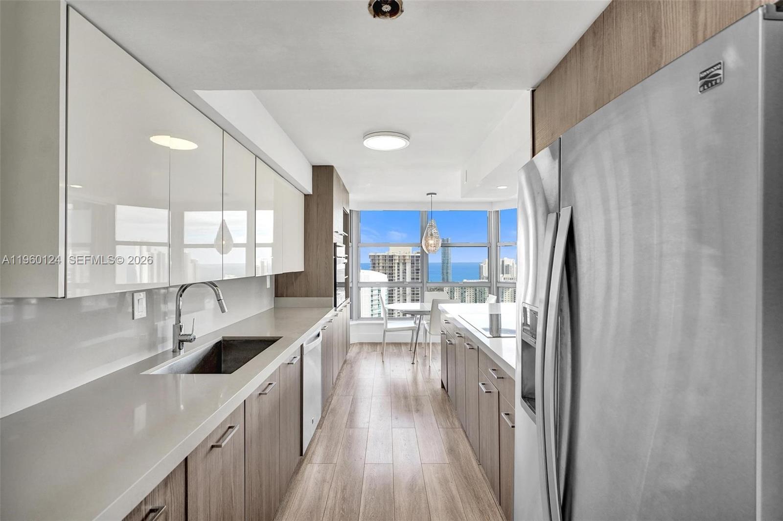 3500 Mystic Pointe Dr # 3206