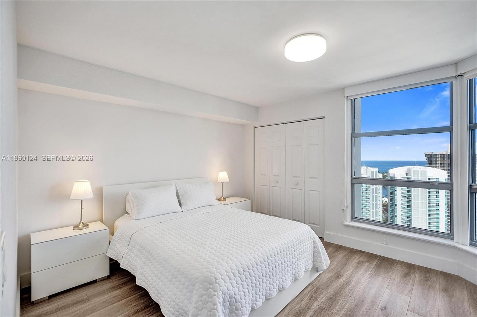 3500 Mystic Pointe Dr # 3206