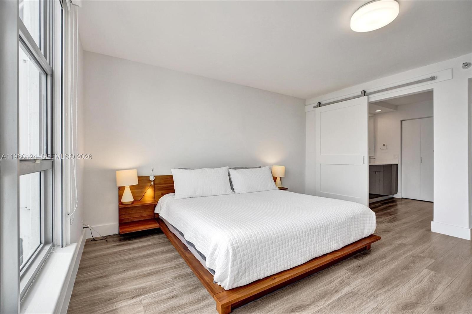 3500 Mystic Pointe Dr # 3206