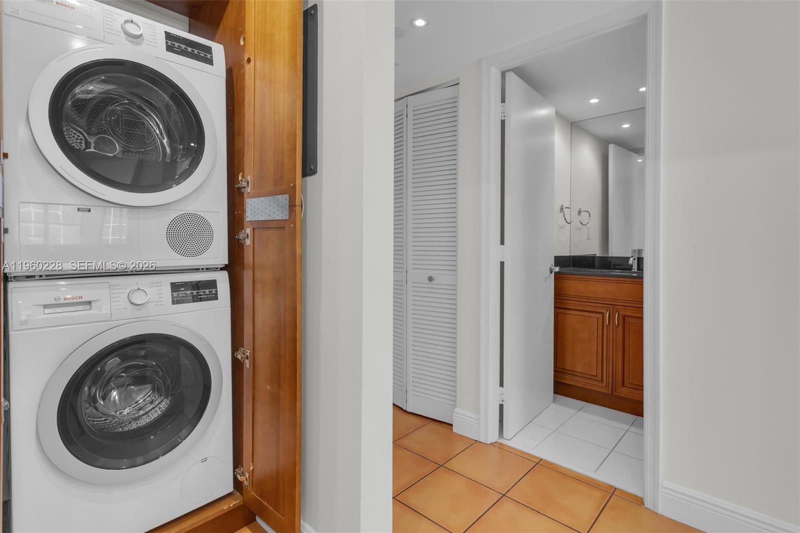 1901 Brickell Ave # B805